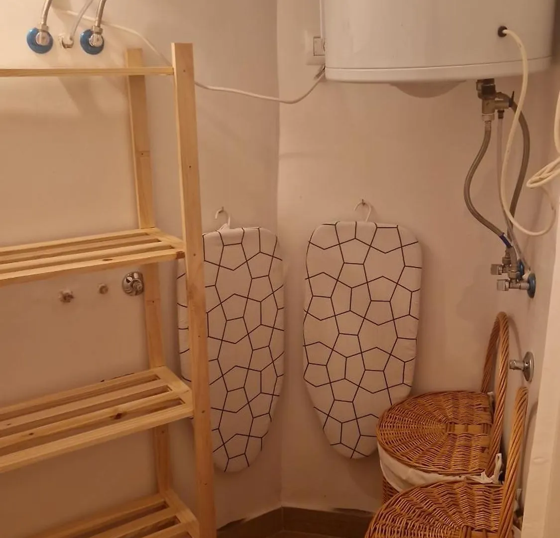 Apartment Inside The Wave A تاكورونتي 0*,